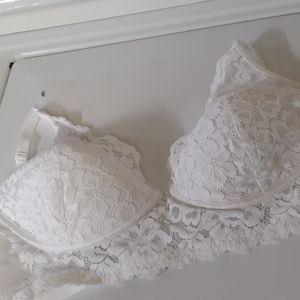 Womens 40C Maidenform lace front underwire bra